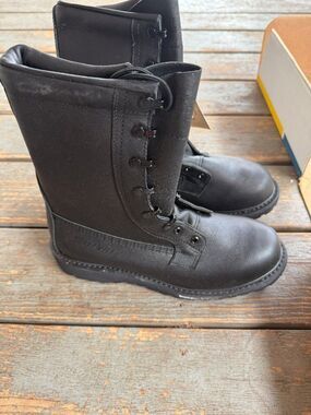 Belleville ICW 080R Military Cold Wet Boots Black Size 8R NWT USA Made